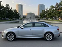 Audi A4 — side