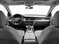 Audi Q7 — interior