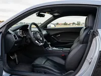 Audi R8 V10 — interni