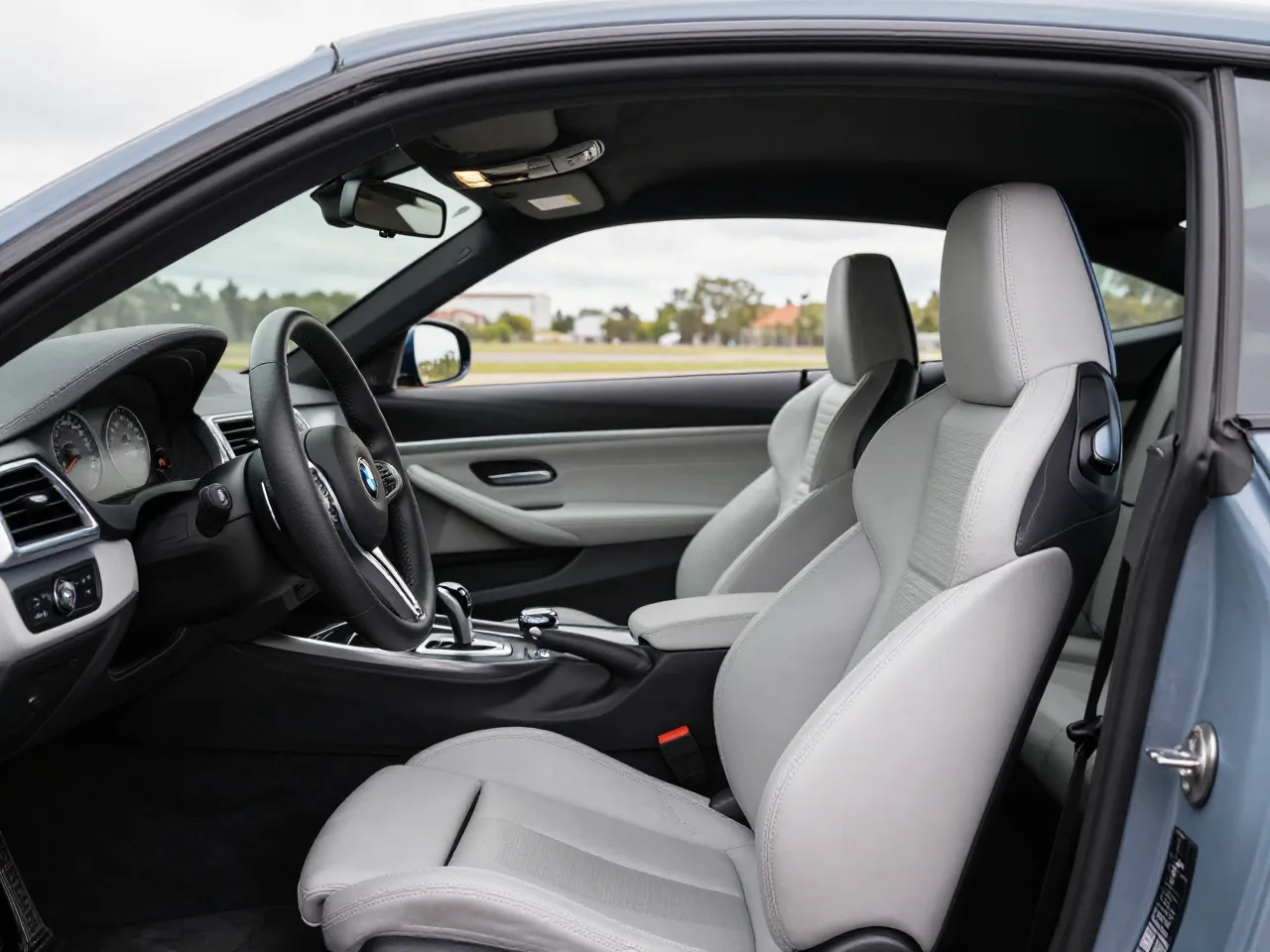 BMW M4 Competition Convertible — interior