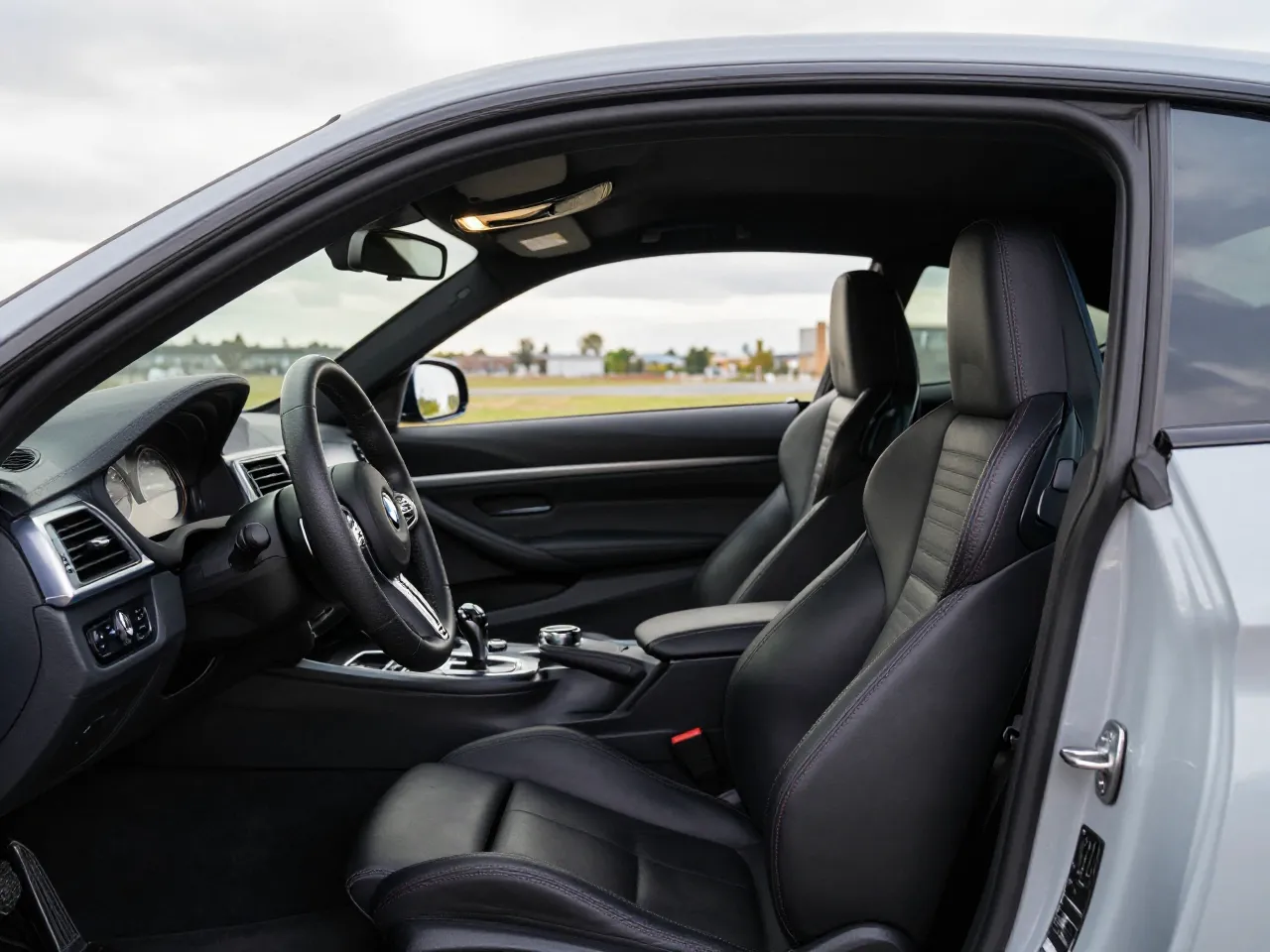 BMW M4 Competition — interieur