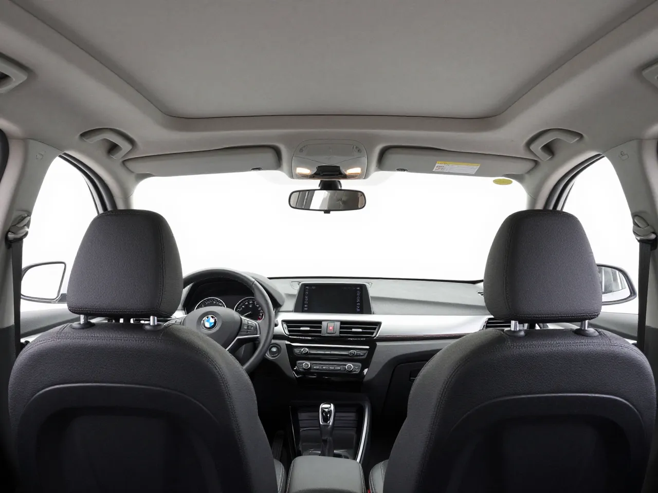 BMW X1 — 内饰