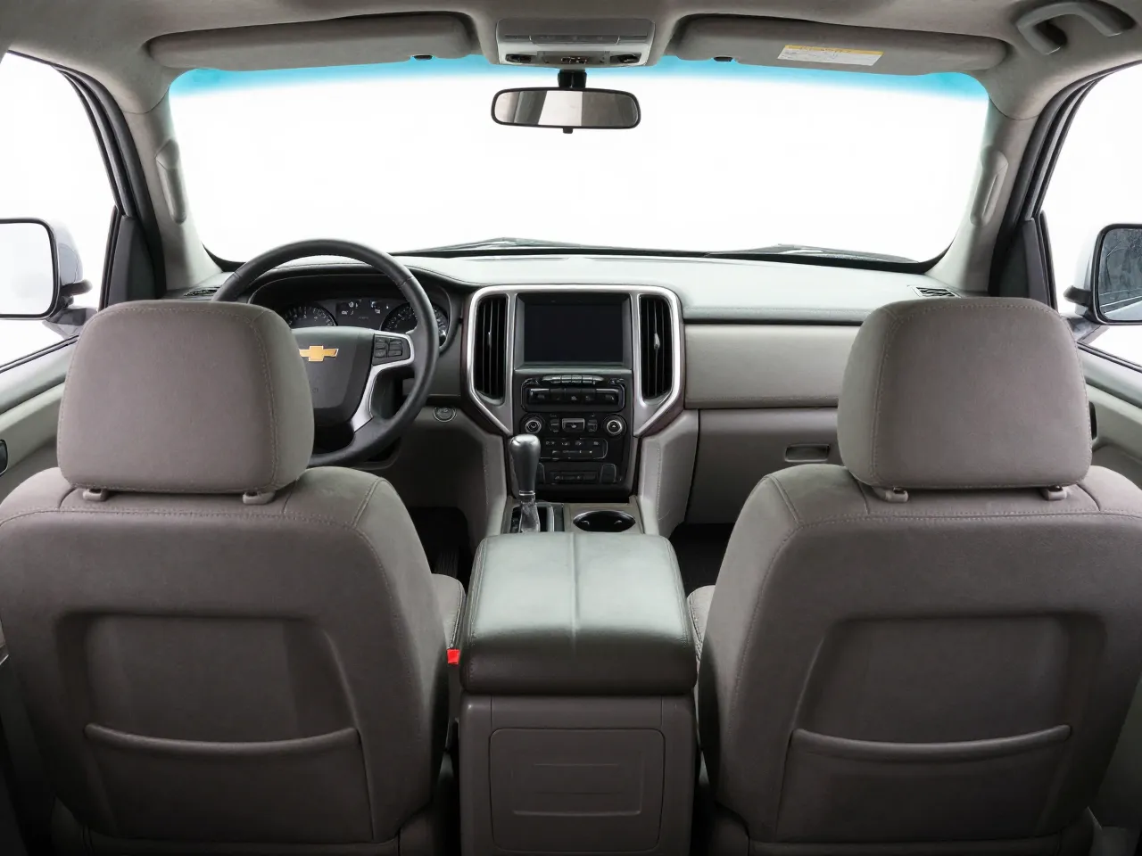 Chevrolet Suburban — 内饰