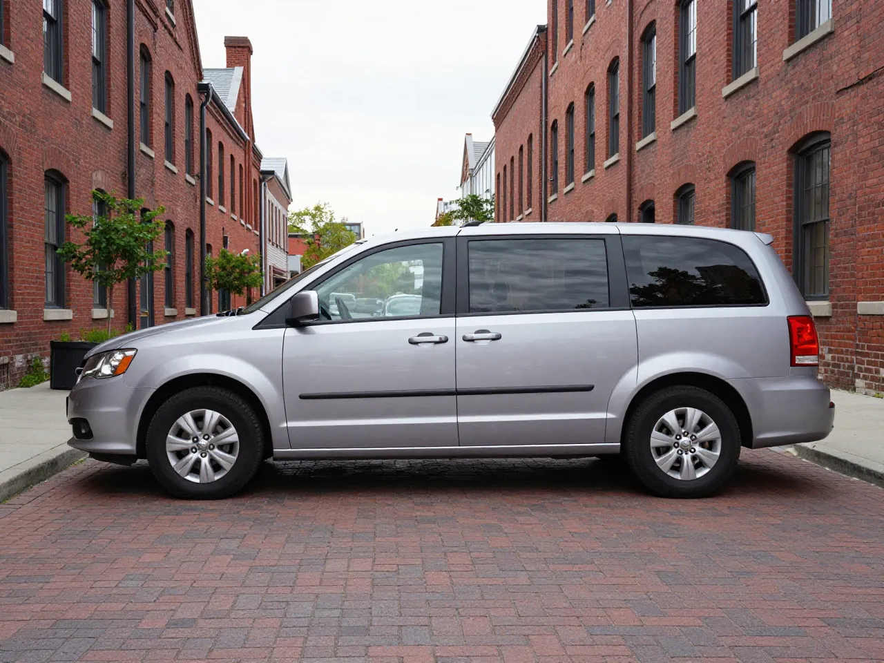 Dodge Grand Caravan — lateral
