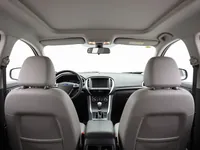 Ford Edge — interior