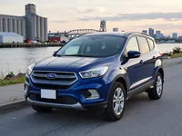 Ford Escape — anteriore