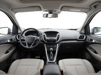 Ford Escape — interni