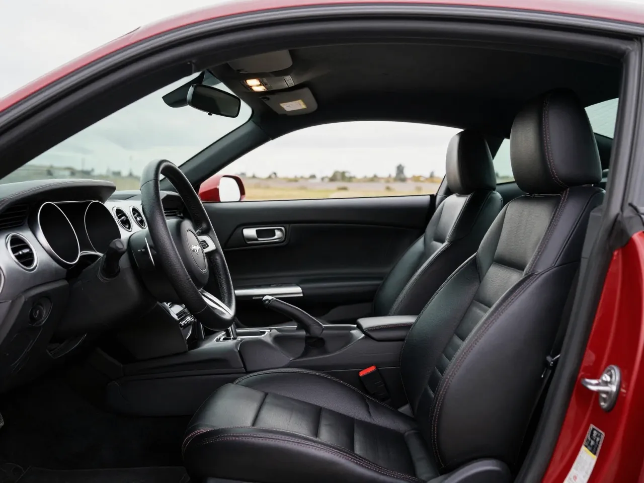 Ford Mustang — interior