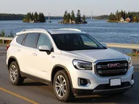 GMC Terrain — front
