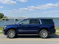 GMC Yukon — 侧面