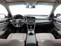 Honda Civic — 内饰