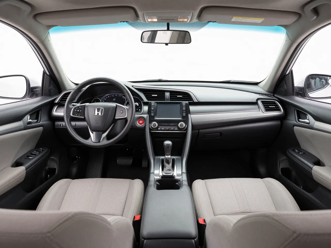 Honda Civic — 内饰