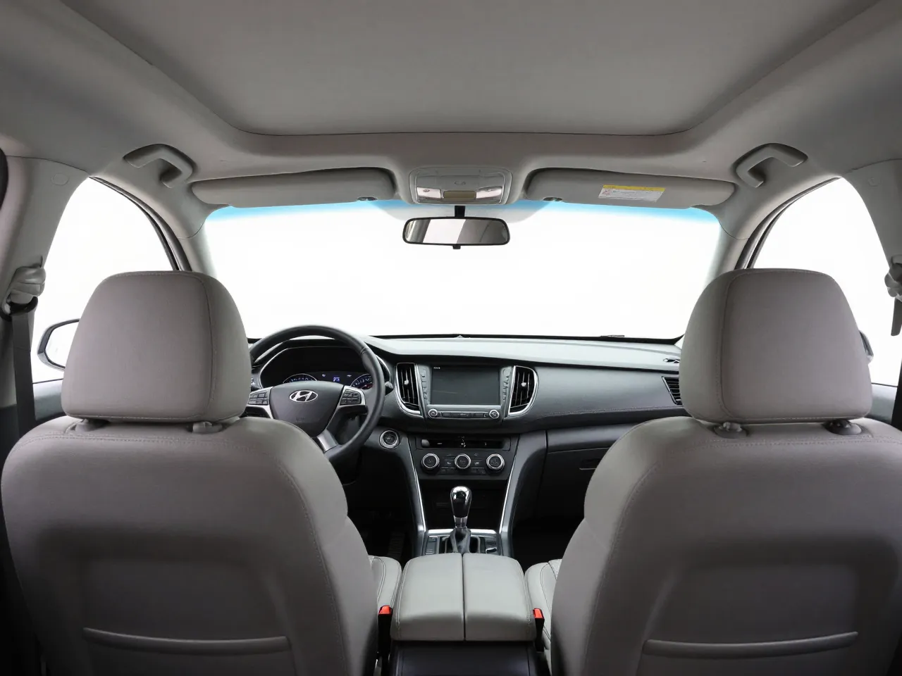 Hyundai Santa Fe — interior