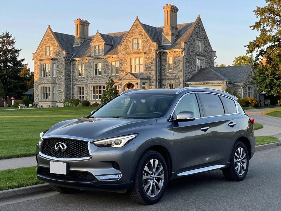 Infiniti QX60 — car rental in Canada