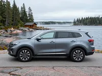 Kia Sorento — seitlich