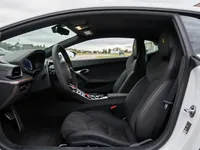 Lamborghini Huracán EVO — interior