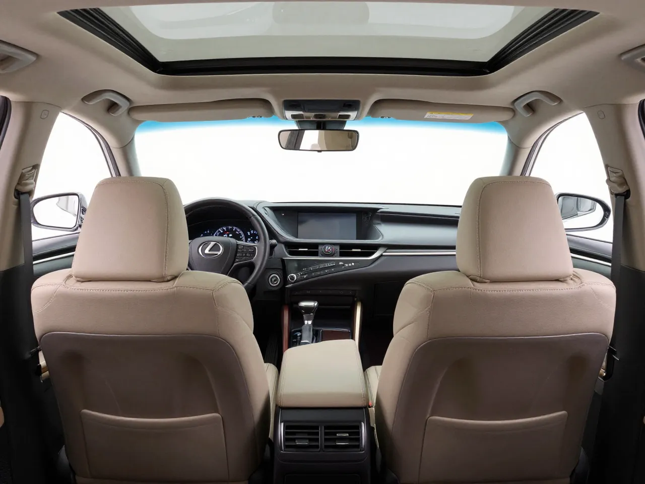 Lexus ES — interior