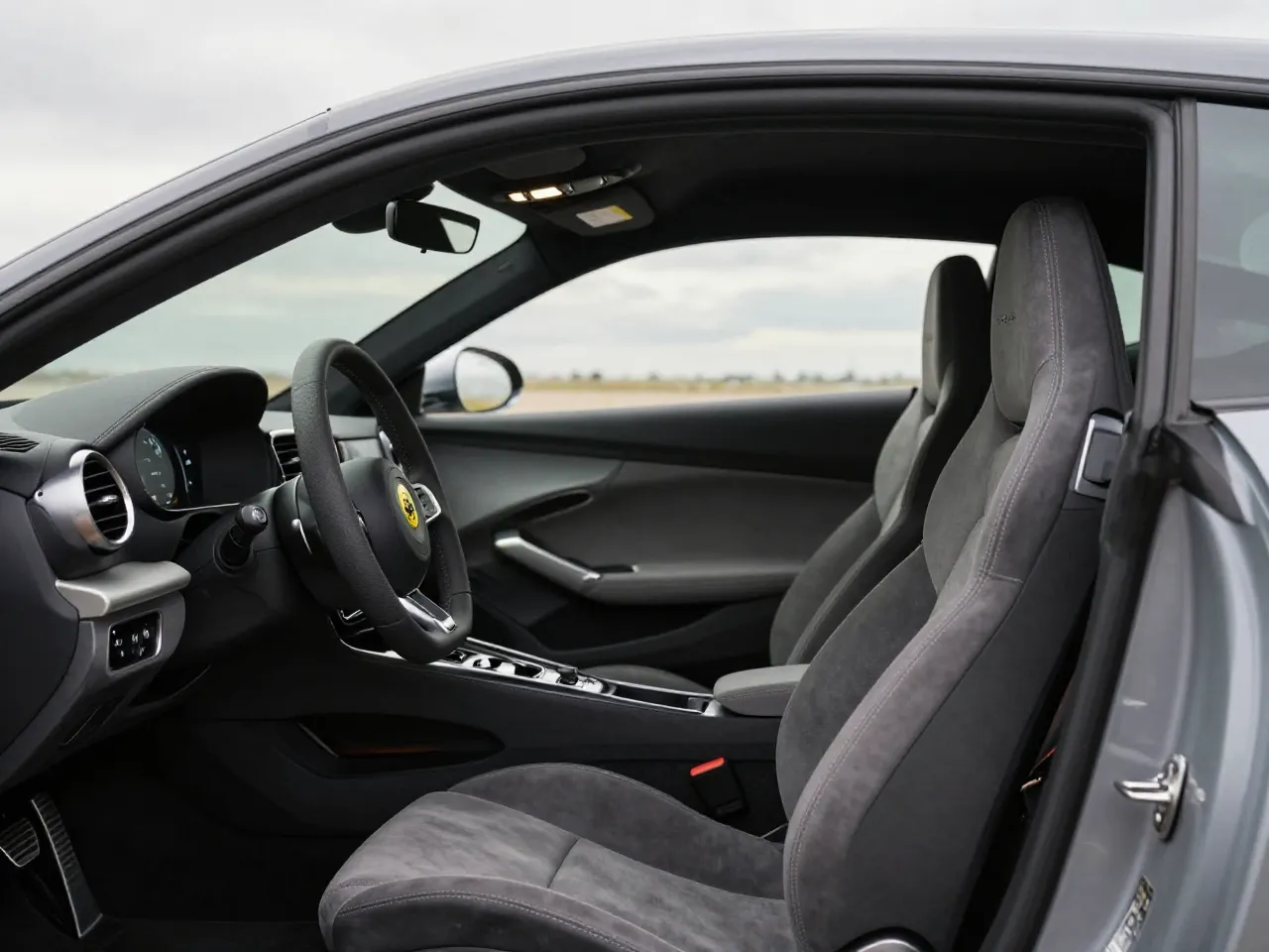 Lotus Emira — interieur