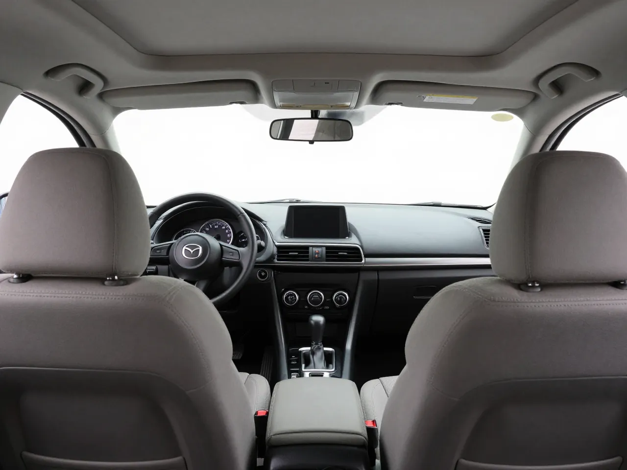 Mazda Mazda3 — 内饰