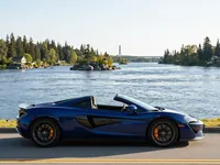 McLaren 570S Spider — zijkant