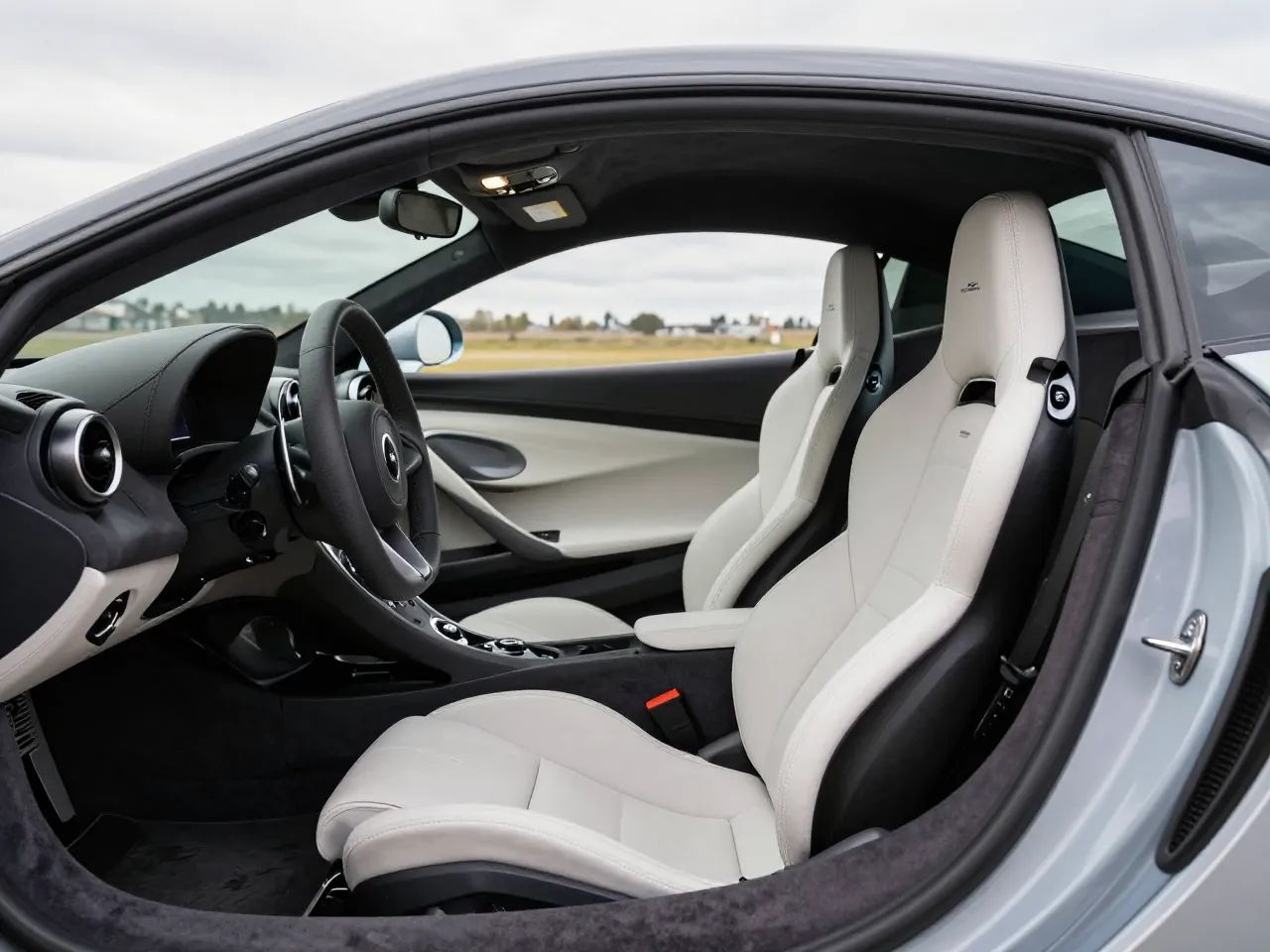 McLaren 600LT Spider — interieur