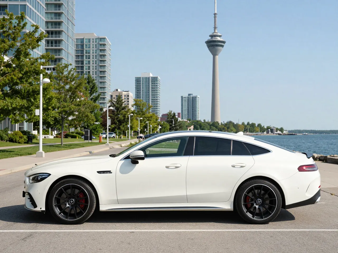 Mercedes-Benz AMG GT 53 4-Door — 侧面