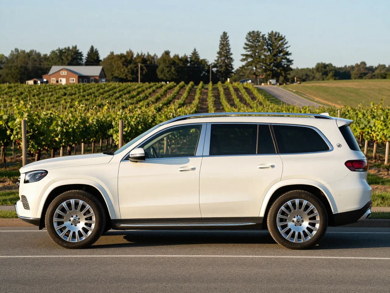 Mercedes-Benz Maybach GLS 600 — side