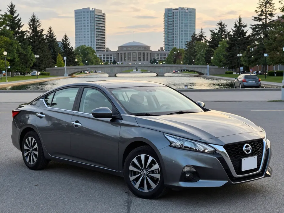 Nissan Altima — car rental in Canada