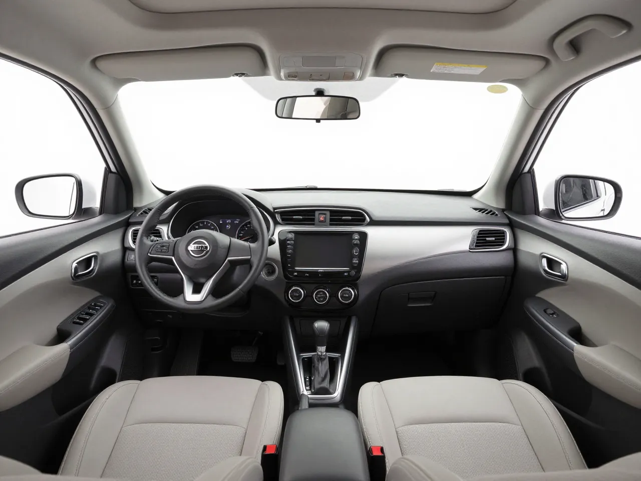 Nissan Kicks — interior