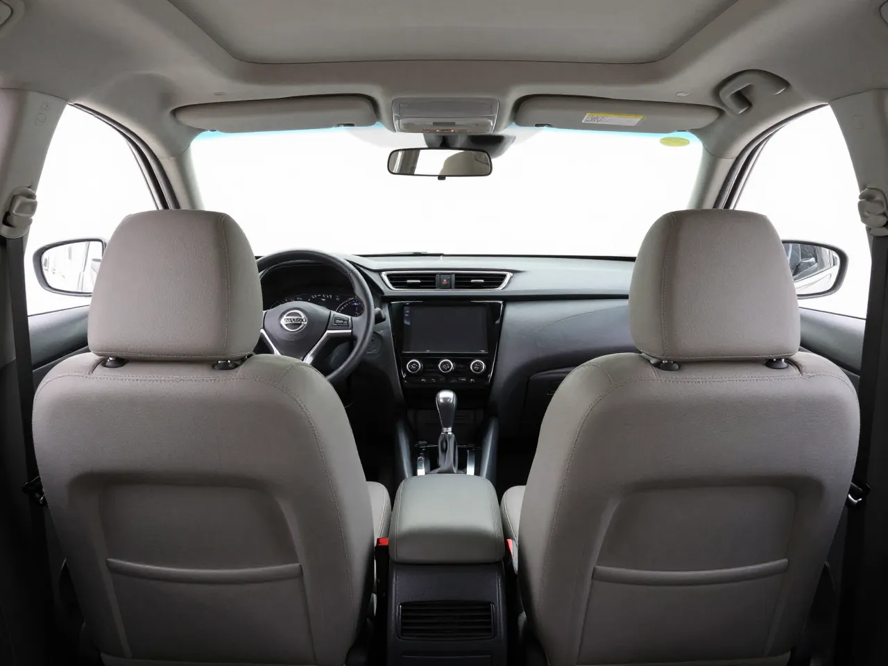 Nissan Rogue — Innenraum