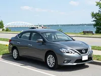 Nissan Sentra — frente