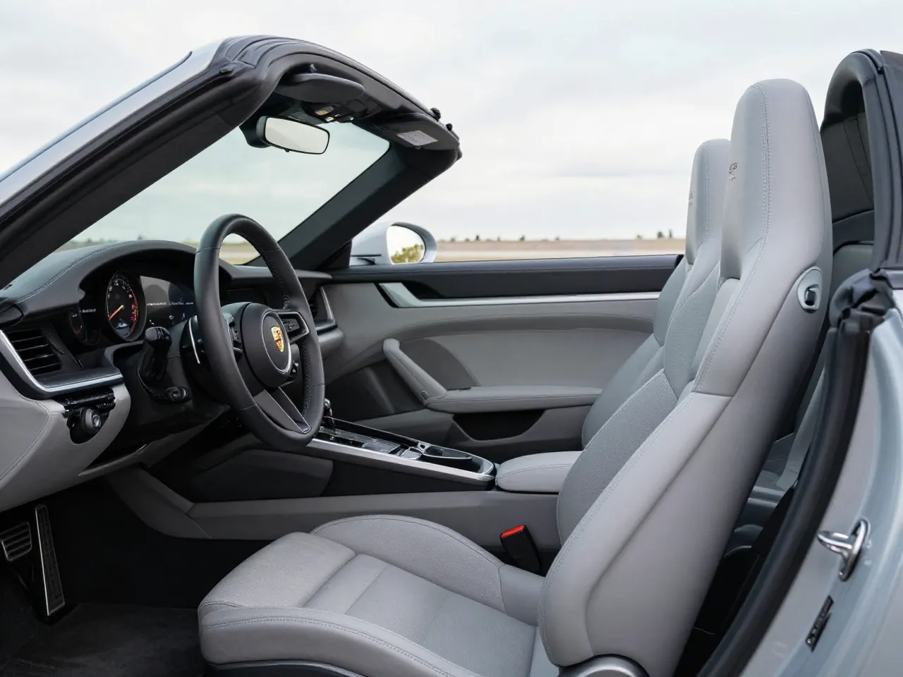 Porsche 911 Turbo S Cabriolet — interni