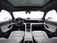 Porsche Taycan — interior