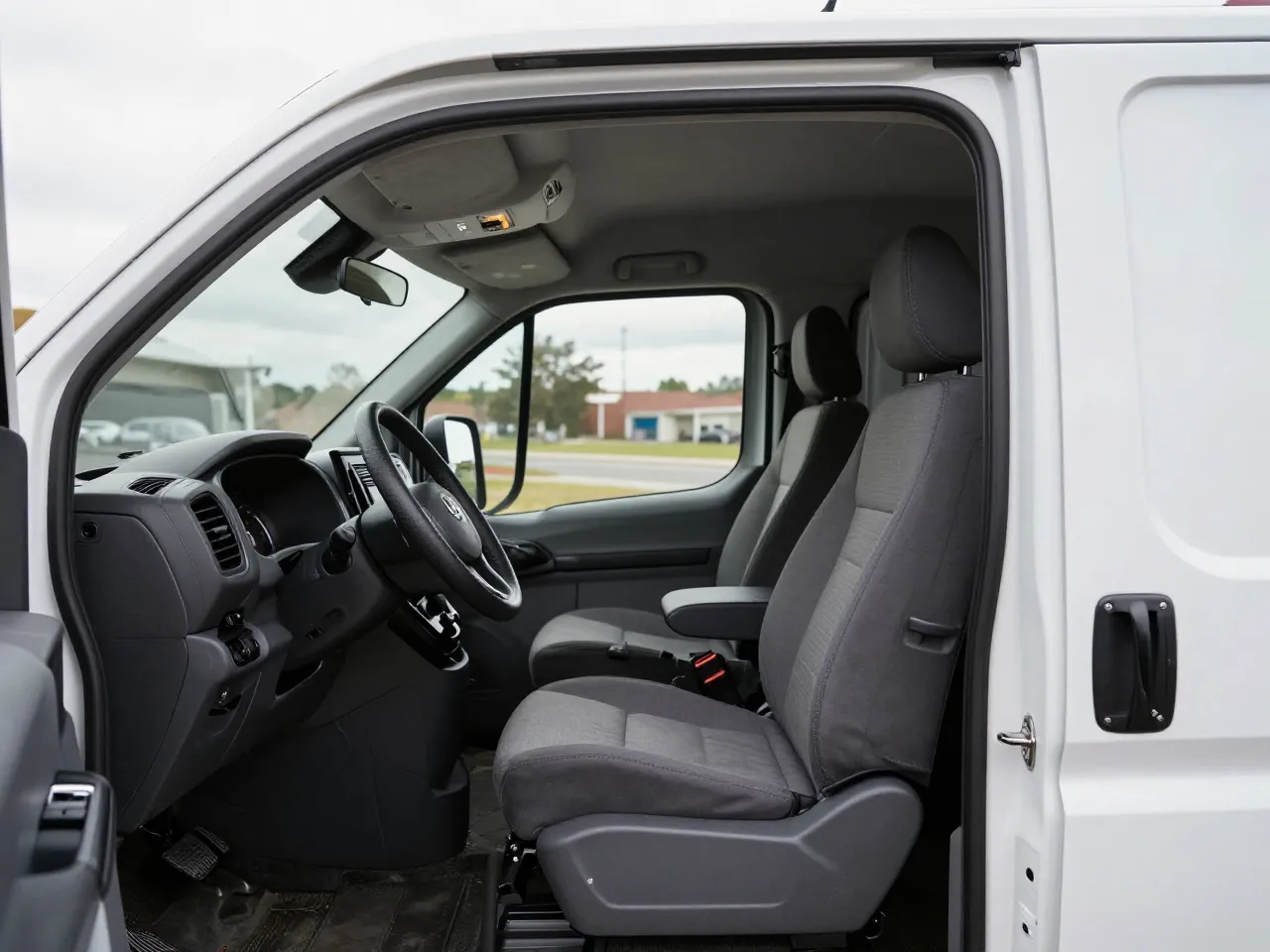 Ram ProMaster 1500 — 실내