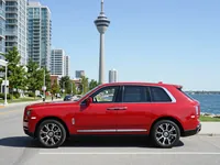 Rolls-Royce Cullinan — 측면