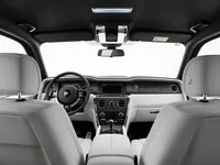 Rolls-Royce Cullinan — 실내