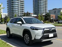 Toyota Corolla Cross — frontal