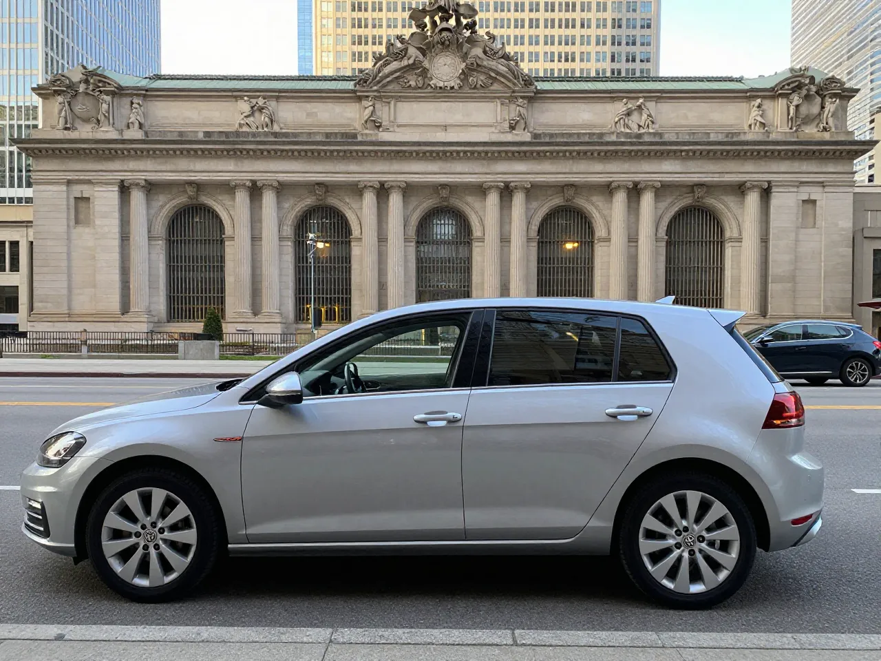Volkswagen Golf — lateral