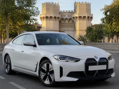 BMW i4
