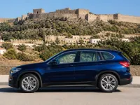 BMW X1 — zijkant