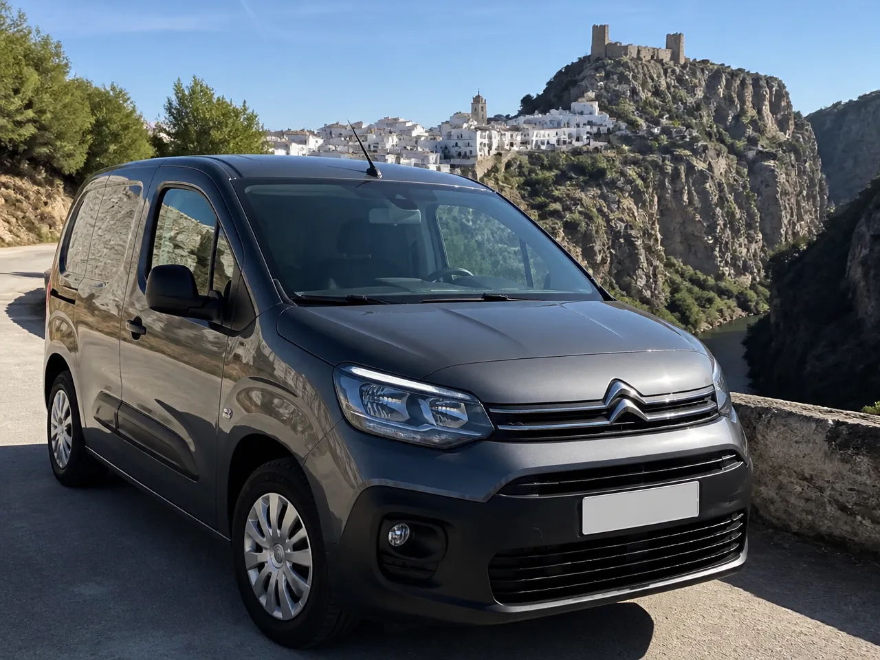 Citroen Berlingo — frontal