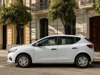 Dacia Sandero — lateral