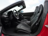 Ferrari F8 Spider — interni