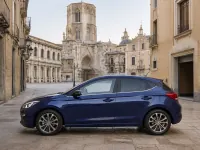 Hyundai i20 — lateral