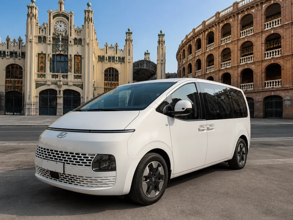Hyundai Staria — alquiler de autos en Valencia