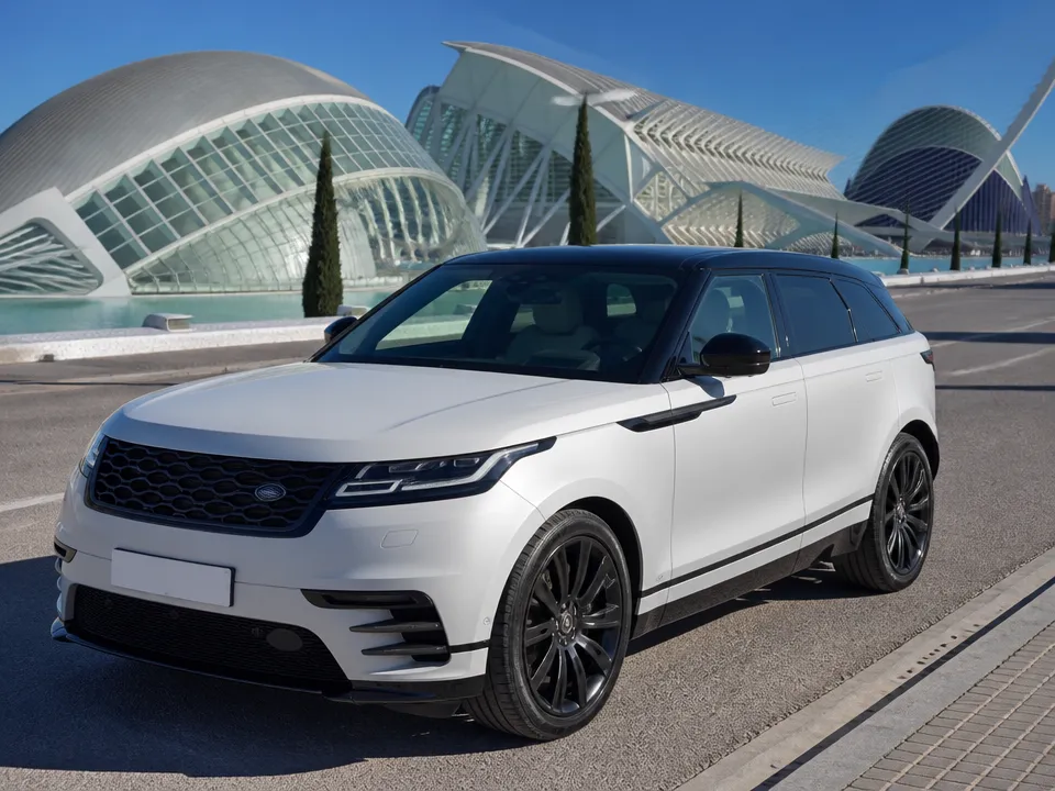 Land Rover Range Rover Velar — car rental in Valencia