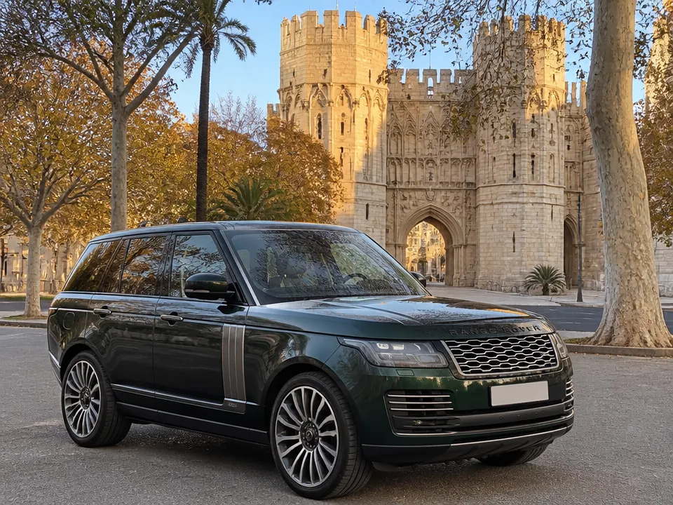 Land Rover Range Rover Vogue Autobiography — car rental in Valencia