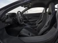 McLaren 720S — interni