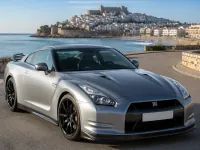 Nissan GT-R Black Edition — vorn