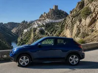 Nissan Juke — lateral